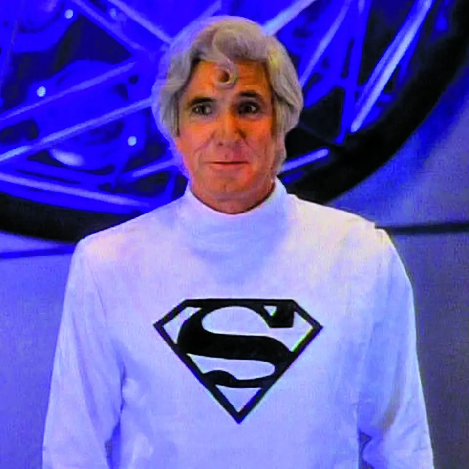 V seriálu Superboy (1988) si zahrál Jor-Ela, Supermanova otce. 